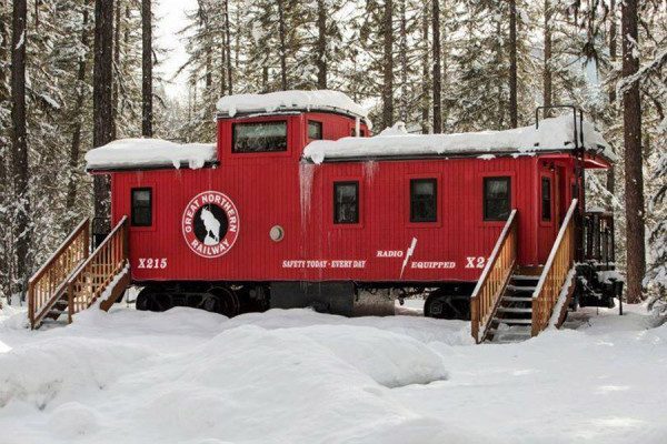 The-GN-X215-Caboose-600x400